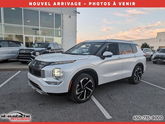 Mitsubishi Outlander SEL AWC-SIÈGES ET VOLANT CHAUFFANT-CUIR-TOIT PANORAMIQUE-CARPLAY 2023 Blanc