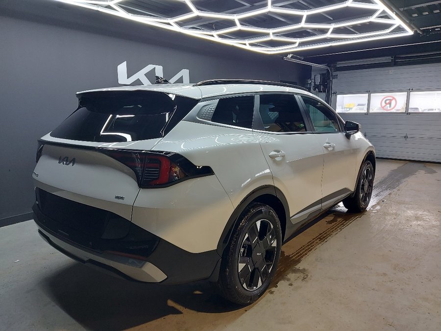 2026 Kia Sportage EX Premium TI avec intérieur rouge Snow White Pearl
