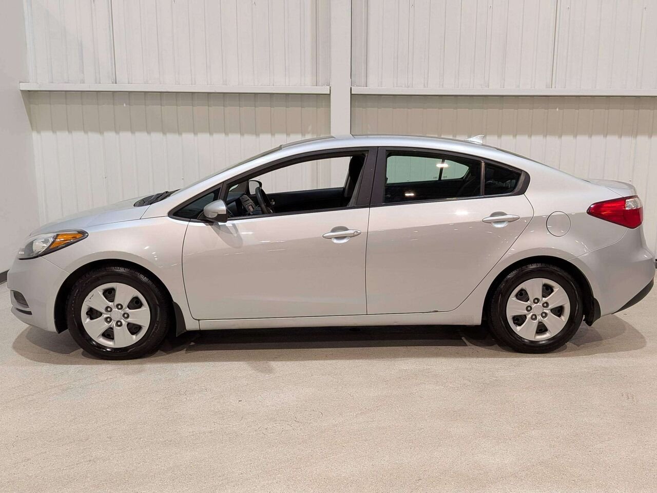 2015 Kia Forte 4dr Sdn Auto LX+ Winter Edition Silver Val-David - photo #2