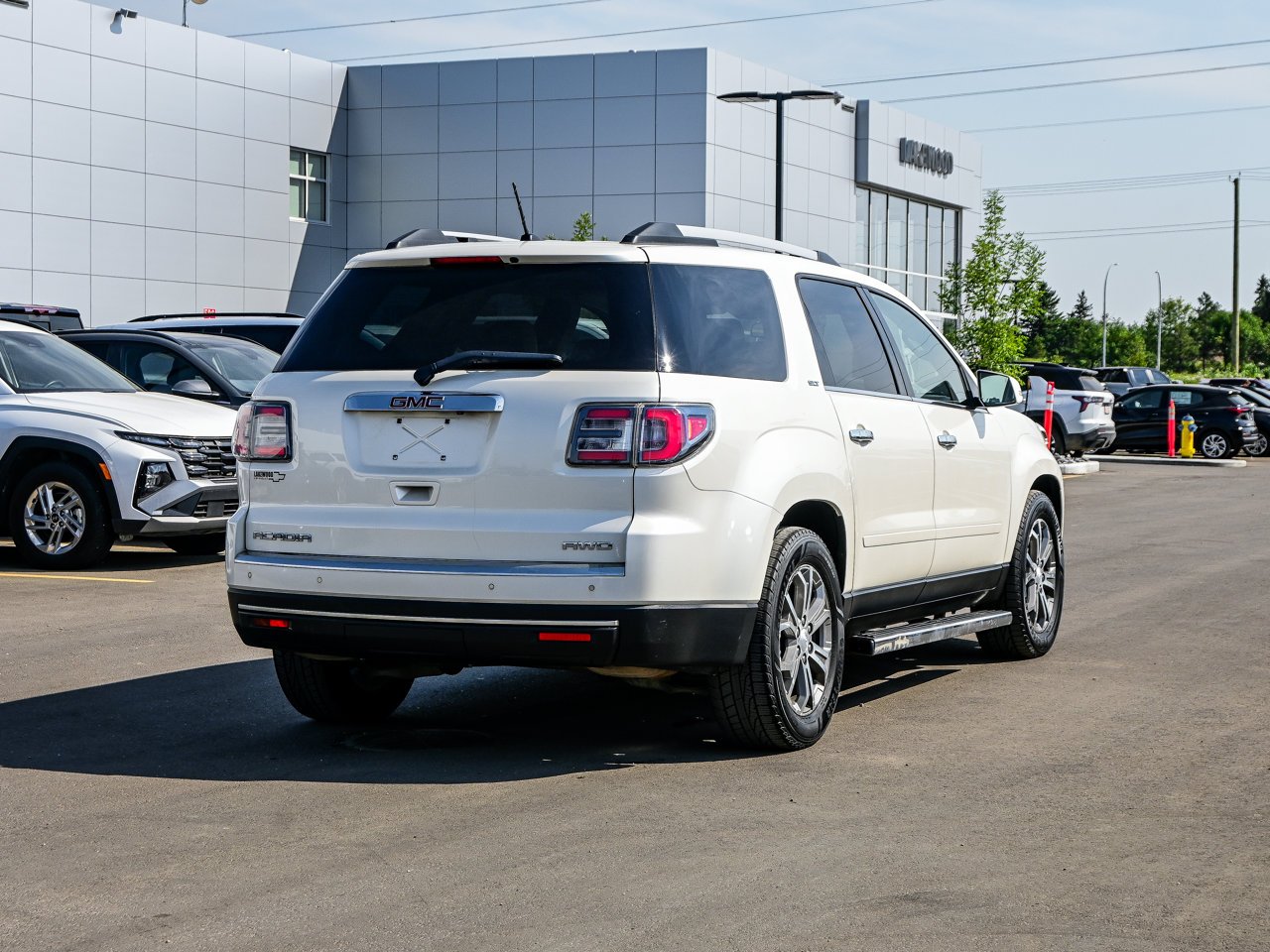 2014 GMC Acadia AWD 4dr SLT2 White Sherwood Park - photo #12