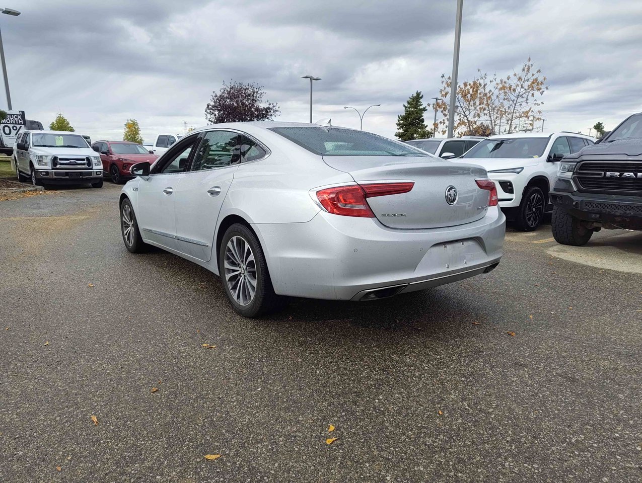 2017 Buick LaCrosse 4dr Sdn Premium AWD Grey Sherwood Park - photo #4