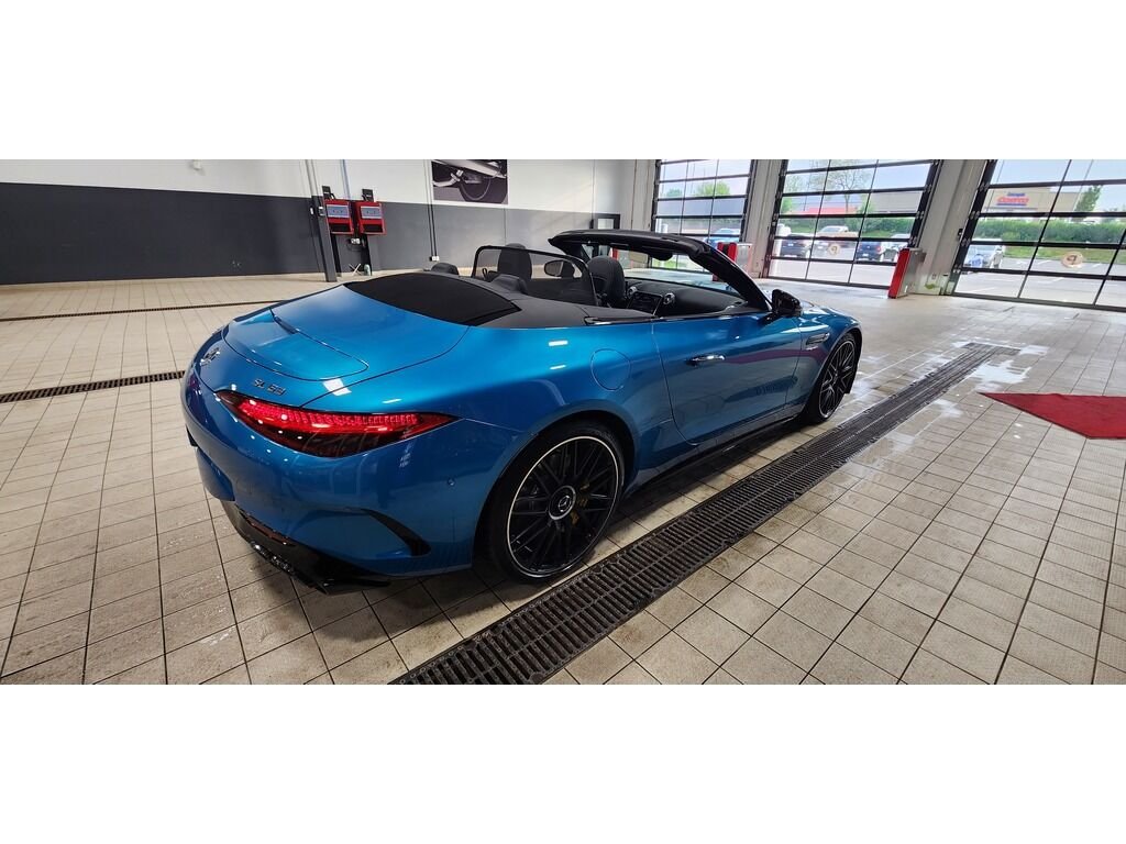 2023 Mercedes-Benz SL-Class AMG SL 63 Roadster IMPECCABLE COMME NEUF Blue Québec - photo #14