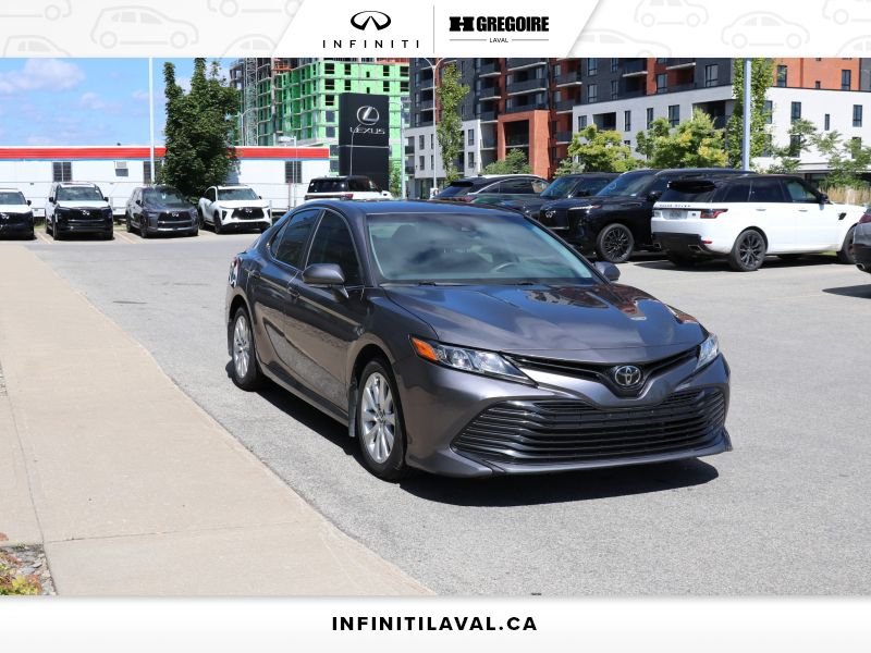 2018 Toyota Camry Laval - photo #0