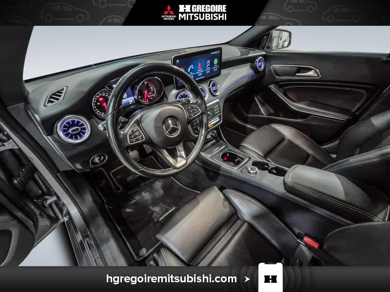 2018 Mercedes Benz CLA Grey Laval - photo #16