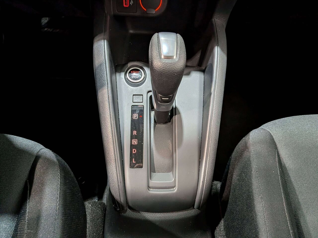 Nissan Kicks 2024 Blanc Val-David - photo #24