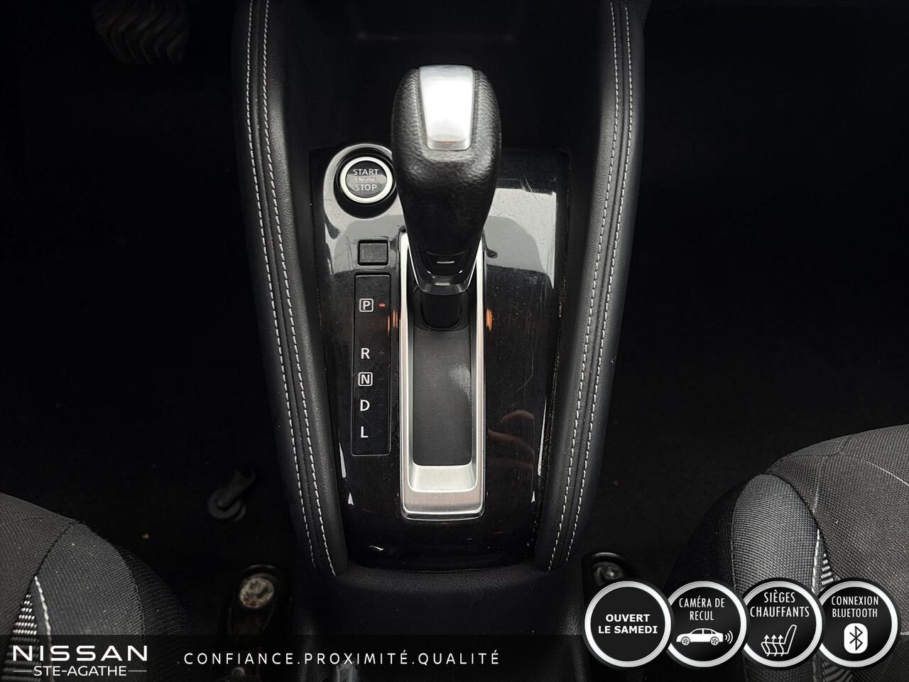 Nissan Kicks SV TA | 75 640 KM | CAMÉRA DE RECUL | CLIMATISATION AUTOMATIQUE | ACCÈS SANS CLÉ 2019 Gris Saint-Jérôme - photo #12