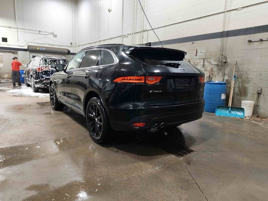 2018 Jaguar F-PACE Prestige 20d AWD Black