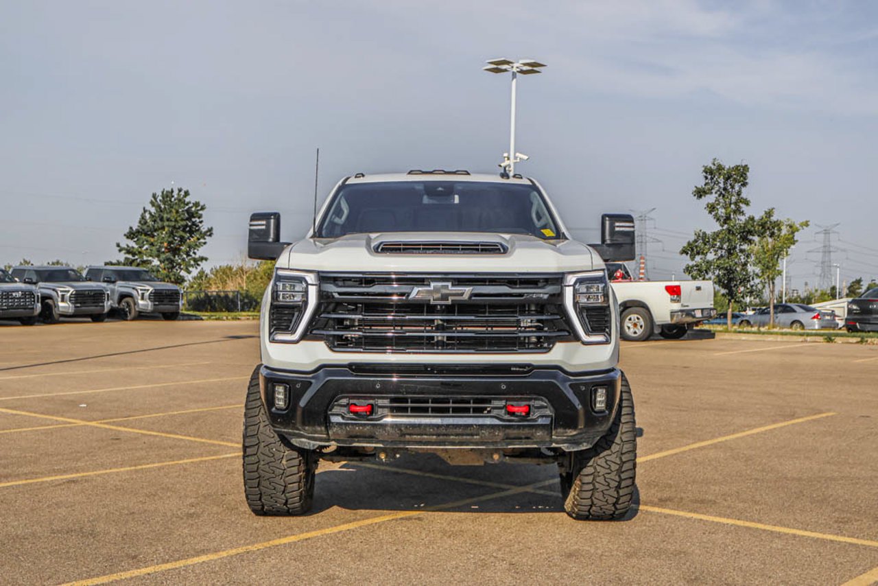 2026 Chevrolet Silverado 3500HD 4WD Crew Cab 159 LT White Sherwood Park - photo #2