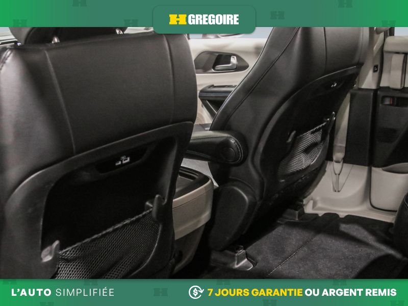 Chrysler Pacifica 822359A | Touring-L AUTO A/C GR ELECT MAGS CUIR 7PASSAGERS C 2021 Gris Laval - photo #26