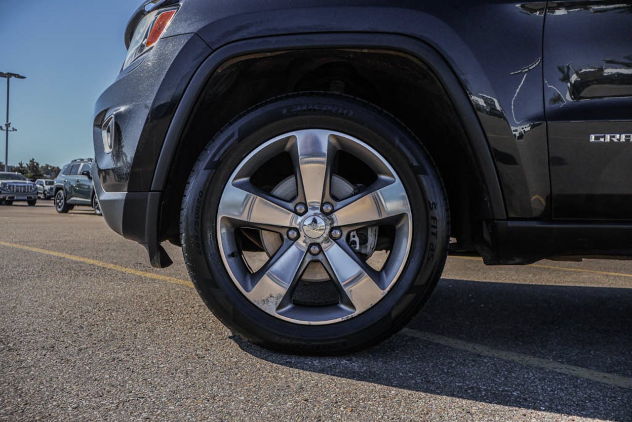 2016 Jeep Grand Cherokee 4WD 4dr Limited Black Sherwood Park - photo #12