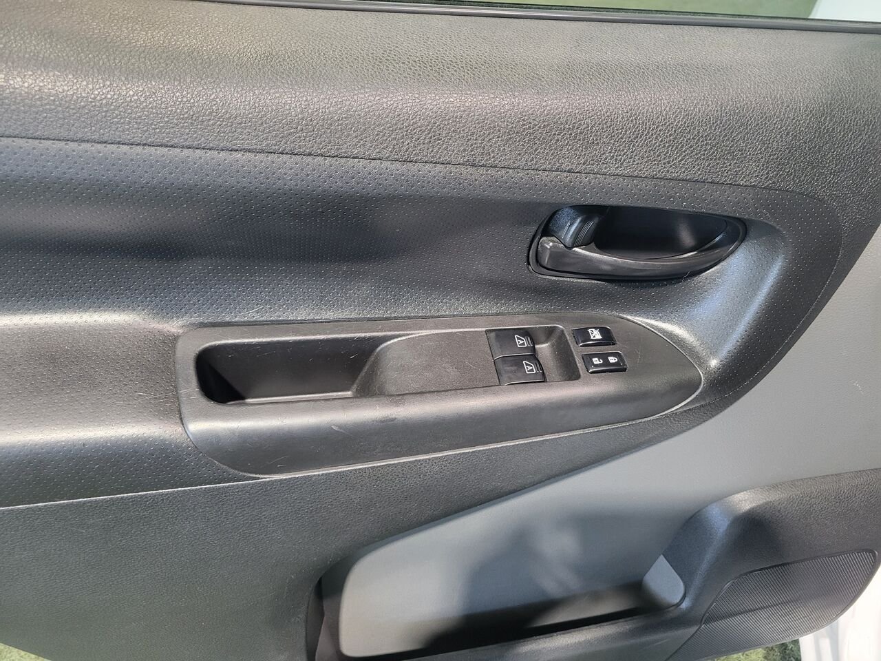 2021 Nissan NV200 Cargo compact White  - photo #9