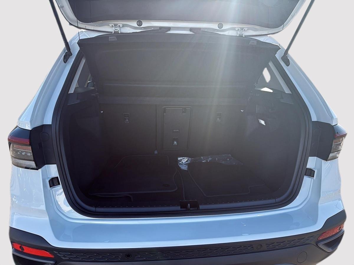 Volkswagen Taos 2026 Blanc pur avec toit noir Rouyn-Noranda - photo #5