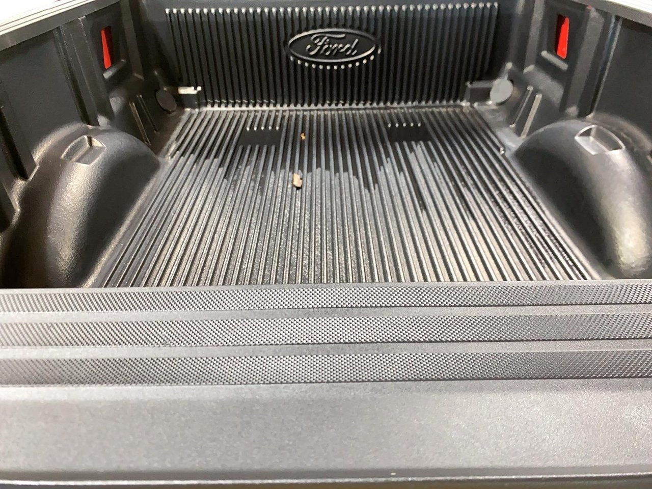 2023 Ford F-150 xlt Red Baie-Comeau - photo #3