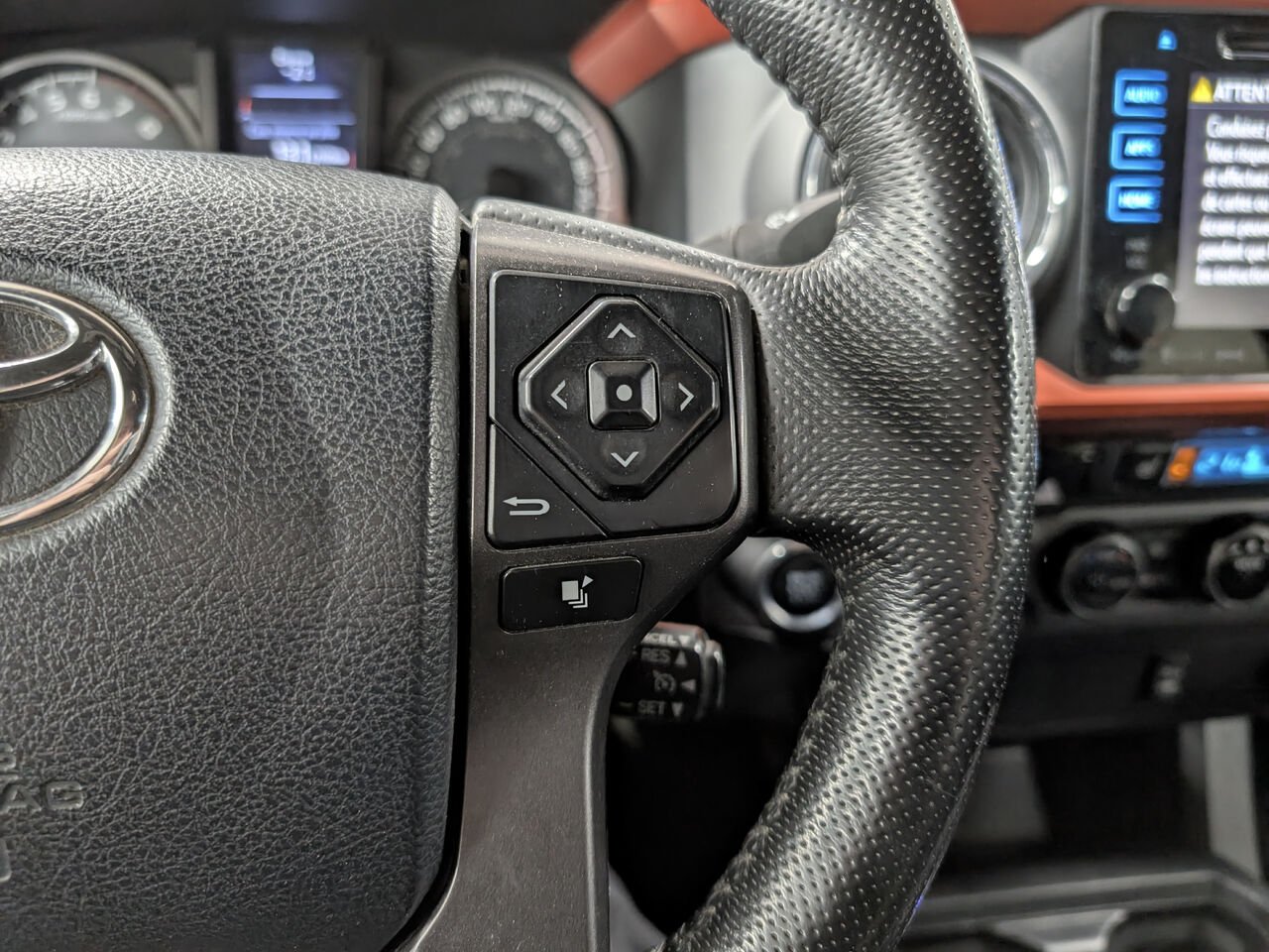 2017 Toyota Tacoma 5TFDZ5BN2HX018435 Inferno Sherbrooke - photo #14