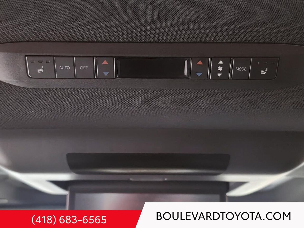 2025 Toyota Sienna 100498A-74 | LIMITED, 7 PLACES, AWD Blue Québec - photo #25