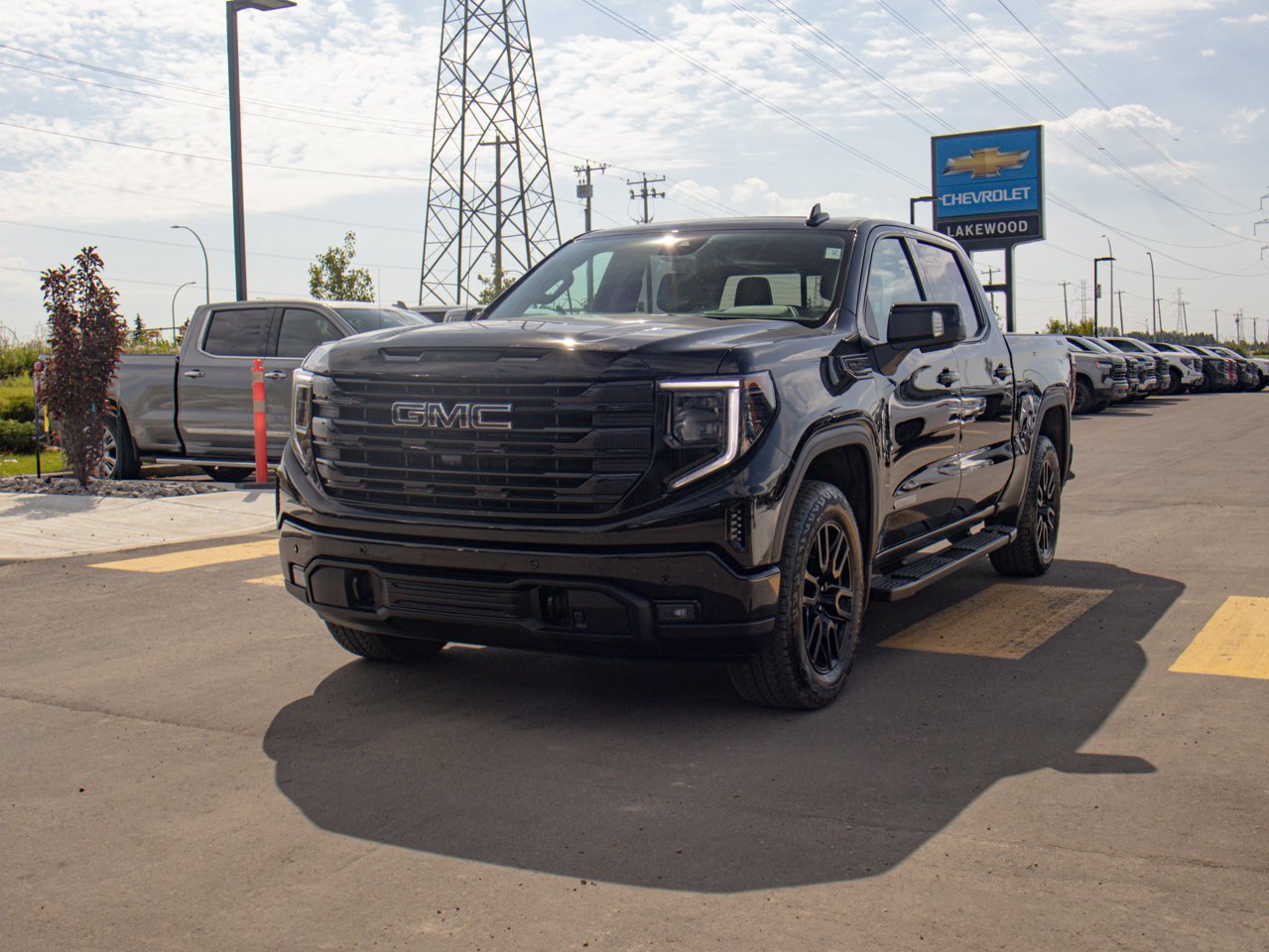 2024 GMC Sierra 1500 4WD Crew Cab 147 Elevation Black Sherwood Park - photo #3