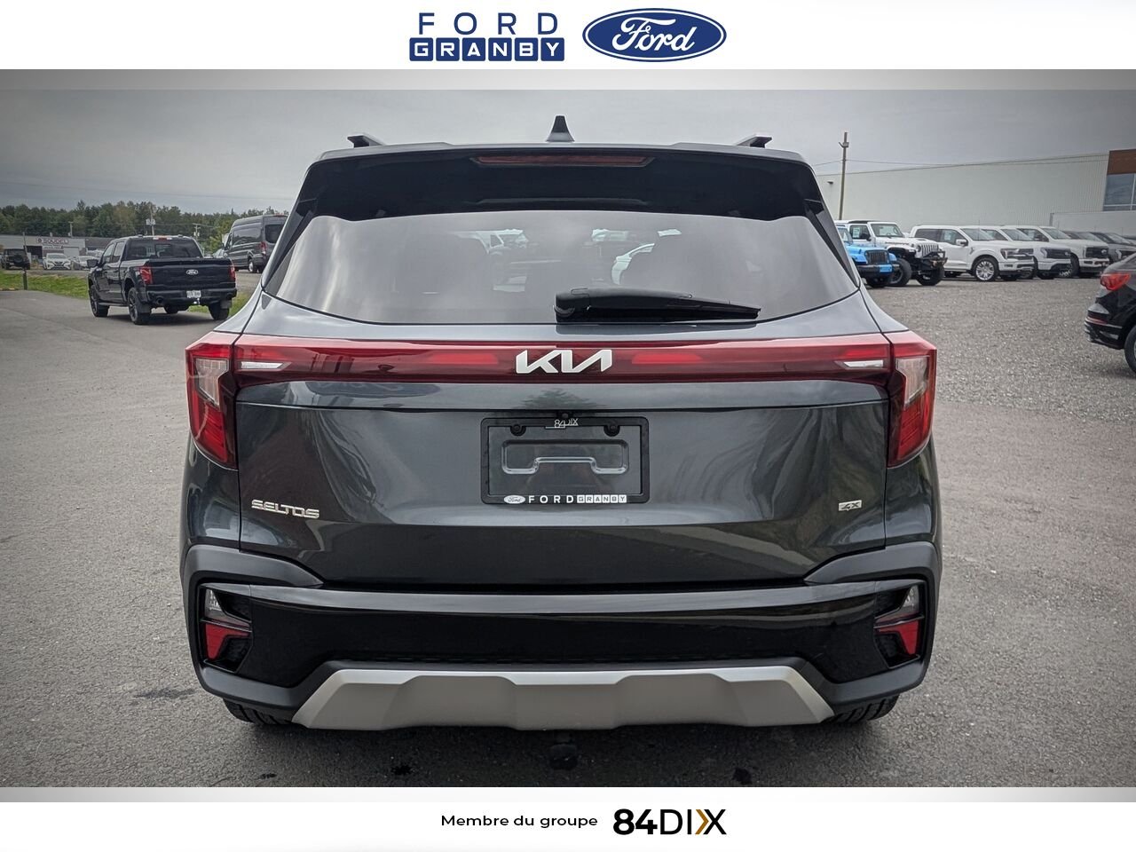 Kia Seltos 2024 Gris Granby - photo #5