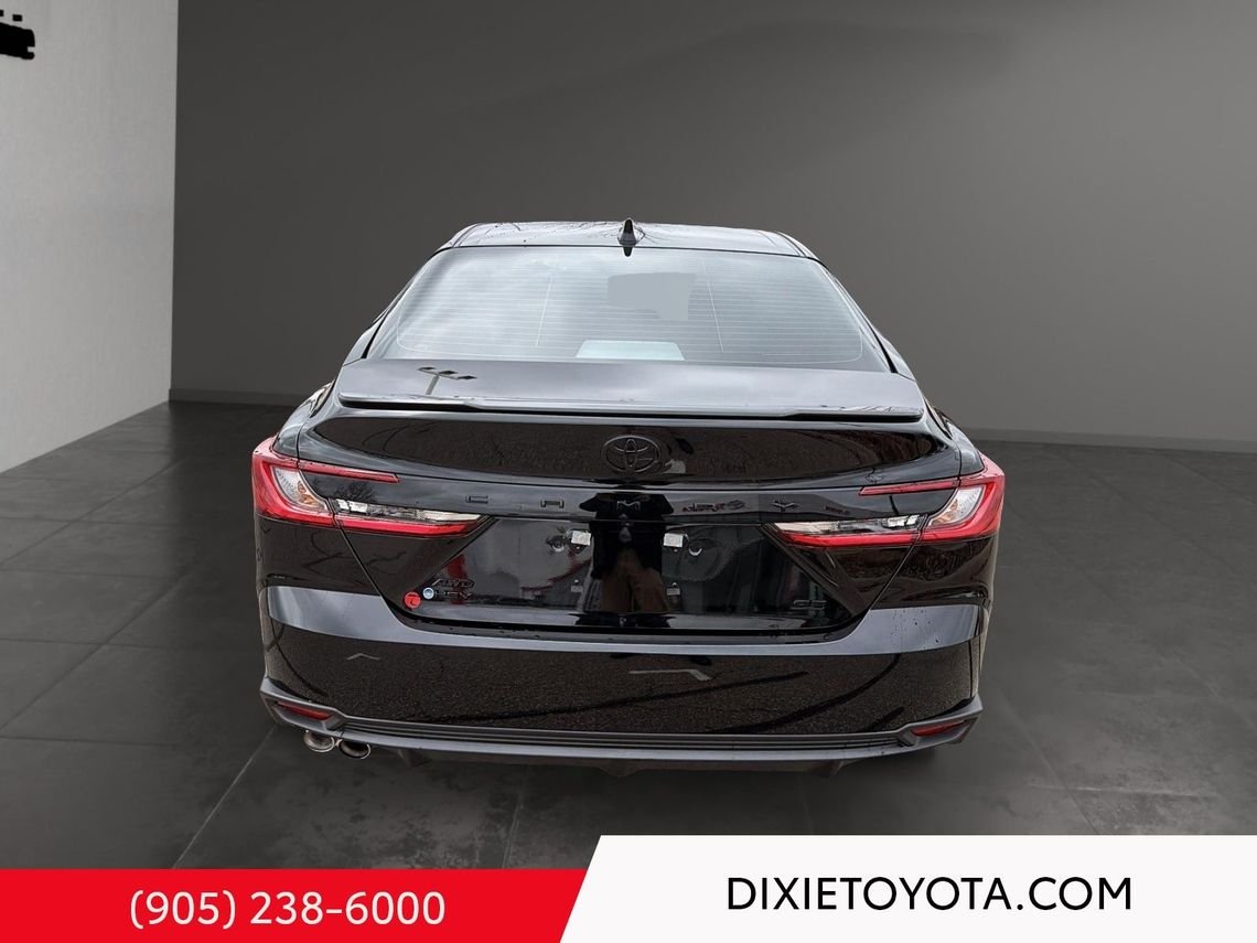 2026 Toyota Camry Power Sunroof, Leather Interior, Heated Seats, Alloy Wheels, Heated Steering Wheel, Bluetooth Midnight Black Metallic Mississauga - photo #10