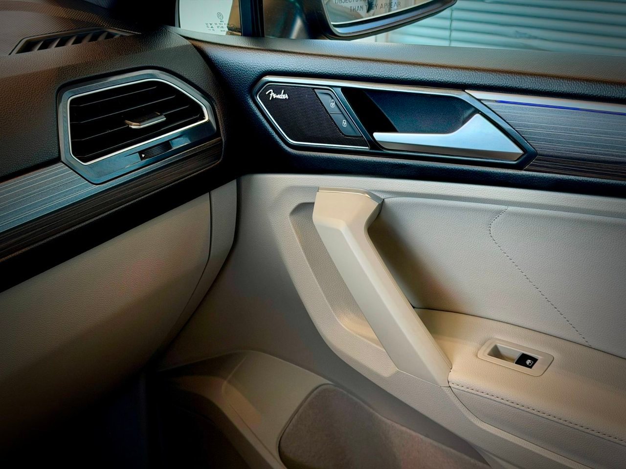 2024 Volkswagen Tiguan Blue Notre-Dame-des-Prairies - photo #37