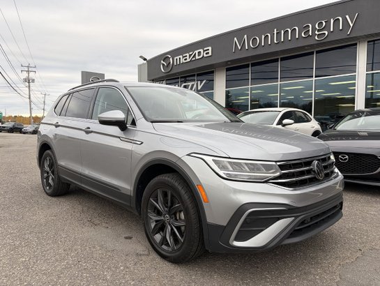 VOLKSWAGEN TIGUAN SE/WOLFSBURG Comfortline 4MOTION 2024 Gris