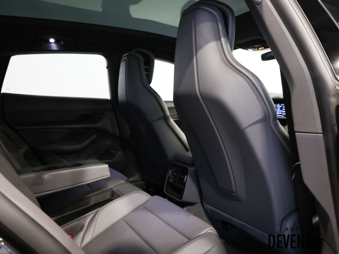 Porsche Taycan 2022 Gris Saint-Eustache - photo #7