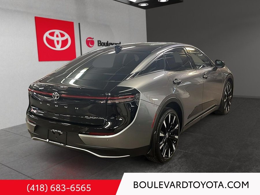 Toyota Crown PLATINUM, AWD 2023 Gris