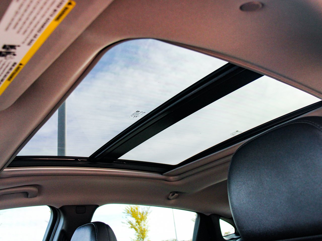 2019 Chevrolet Malibu 4dr Sdn LT w/1LT Black Sherwood Park - photo #27