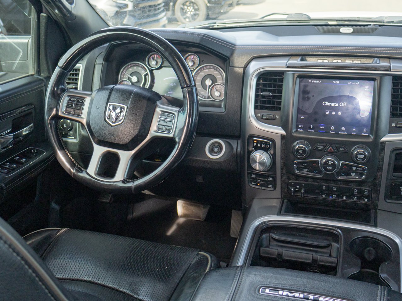 2018 Ram 1500 Limited 4x4 Crew Cab 5'7 Box *Ltd Avail* White Sherwood Park - photo #29