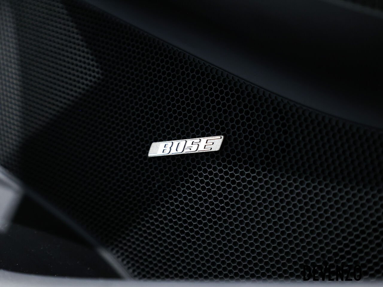 Porsche 718 Cayman GT4 RS Weissach Package 2025 Gris Saint-Eustache - photo #21
