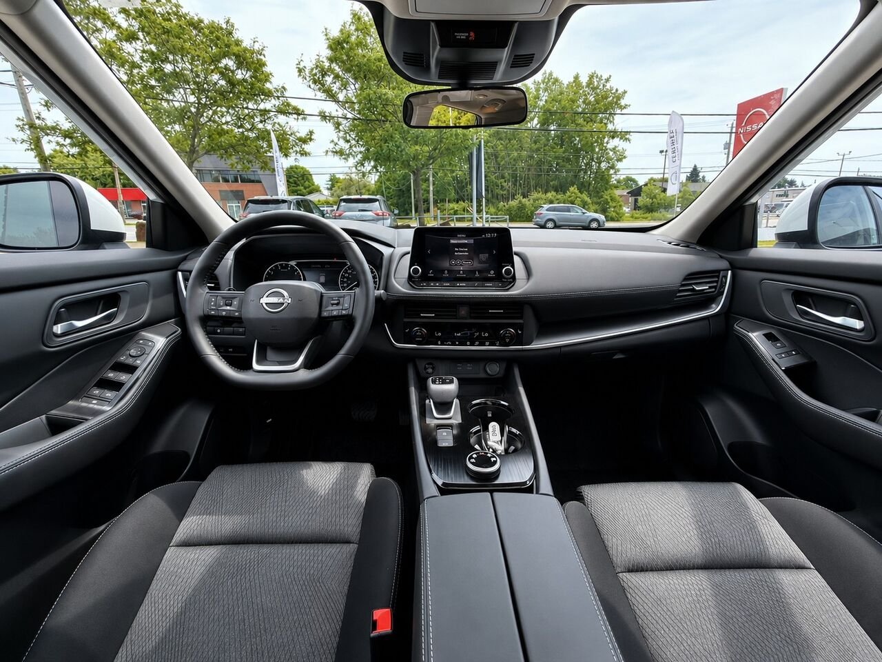 2026 NISSAN Rogue ROGUE SV TOIT OUVRANT Everest White Tricoat Pearl Châteauguay - photo #11