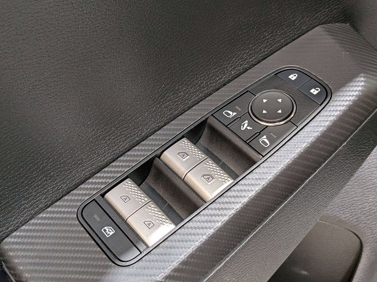 Mitsubishi Outlander PHEV 2025 Blanc Val-David - photo #37