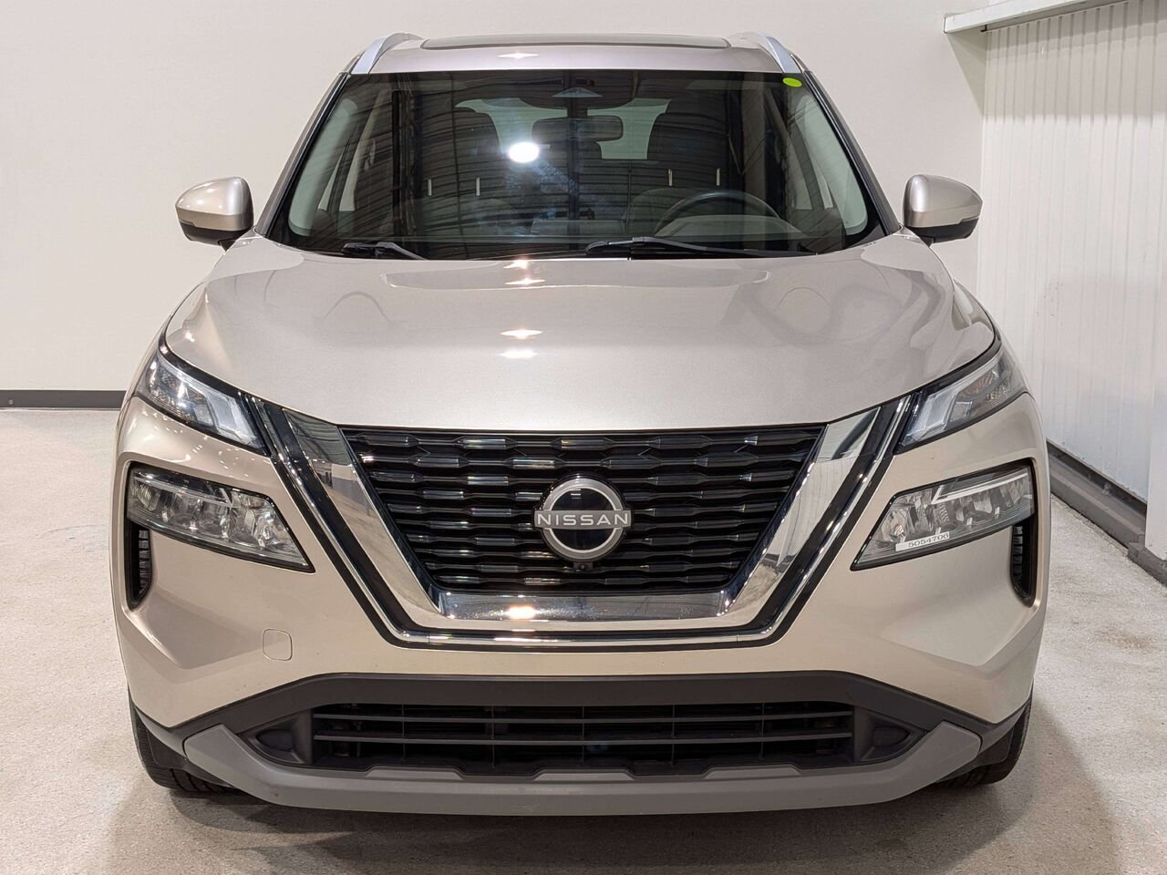 2023 Nissan Rogue AWD SV Moonroof Grey Val-David - photo #3
