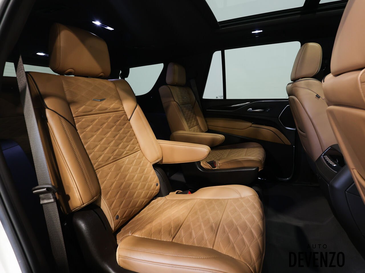 Cadillac Escalade 2022 Blanc Saint-Eustache - photo #22