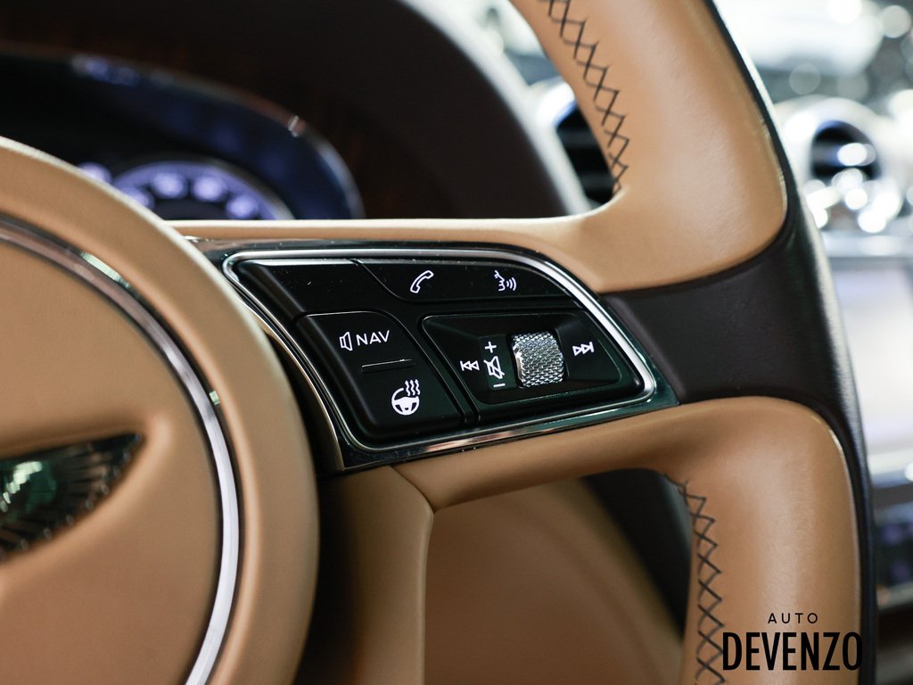 Bentley Bentayga 2017 Blanc Saint-Eustache - photo #19