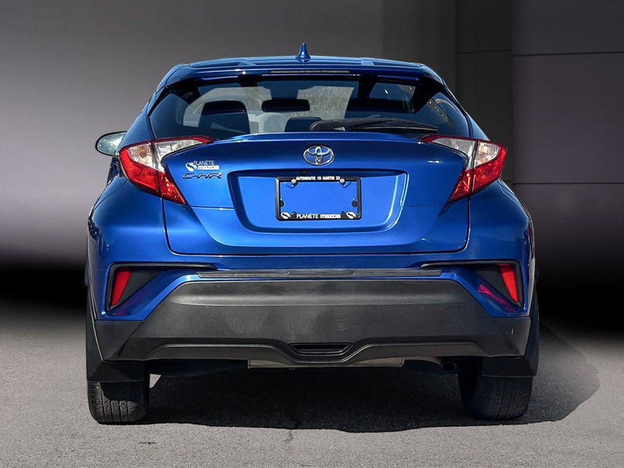 Toyota C-HR NMTKHMBX4KR065550 2019 Bleu Mirabel - photo #3