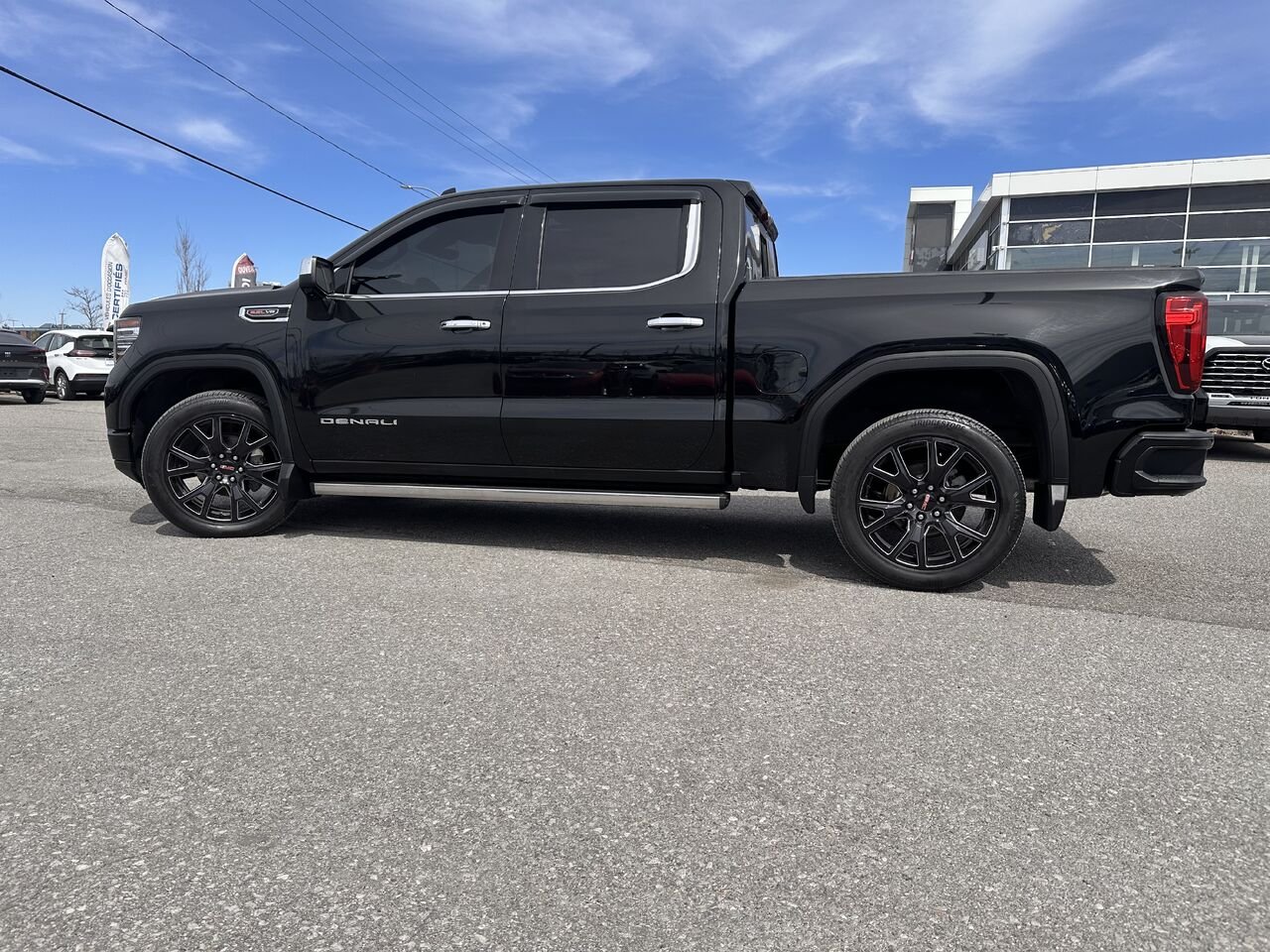 GMC SIERRA K1500 DENALI Denali cabine multiplace 4RM 147 po 2023 Noir Gatineau - photo #20