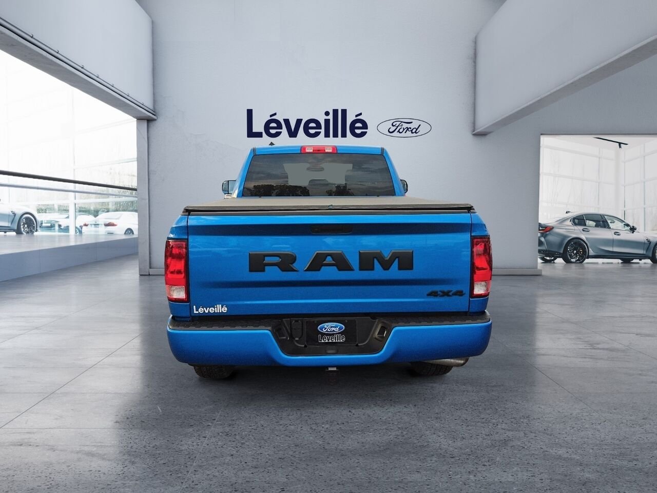 2022 Ram 1500 Classic Blue Saint-Jérôme - photo #28