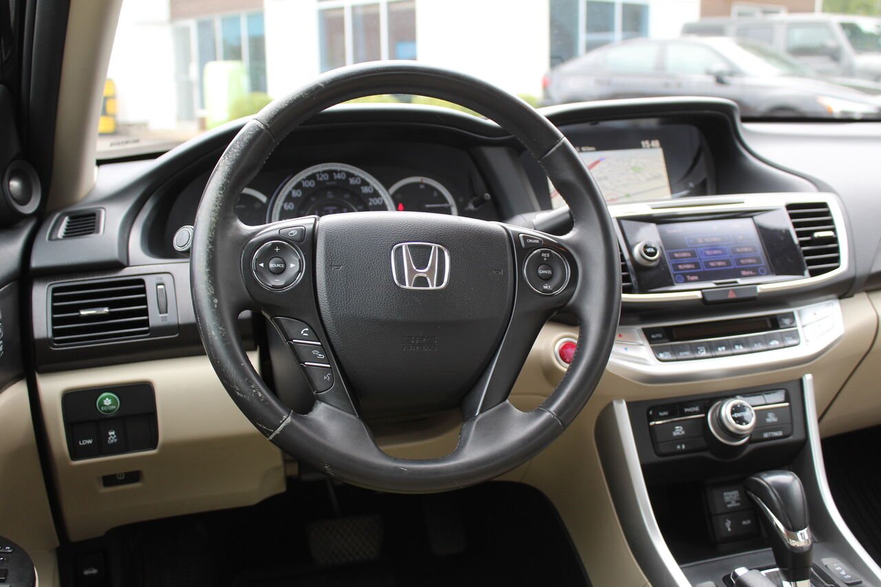 Honda Berline Accord VIN: 1HGCR3F96FA800221 2015 Noir Sainte-Rose - photo #11