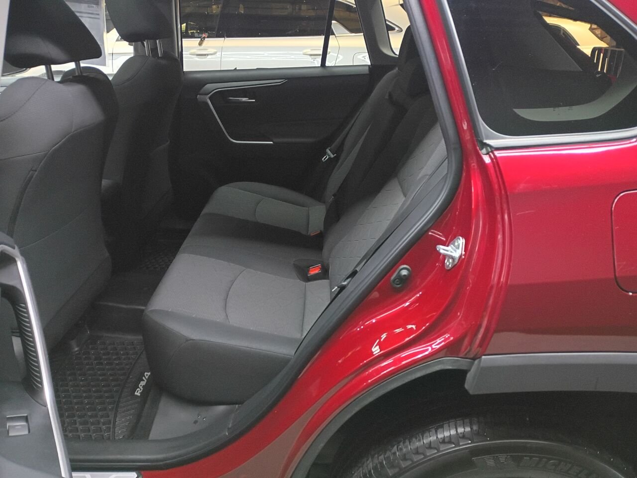 2022 Toyota RAV4 Red Blainville - photo #15