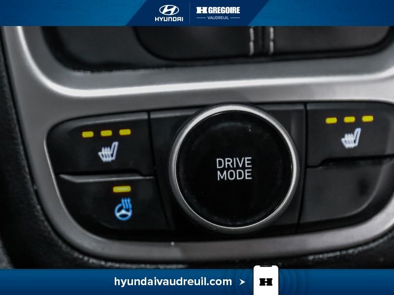 2021 Hyundai Venue White Laval - photo #27