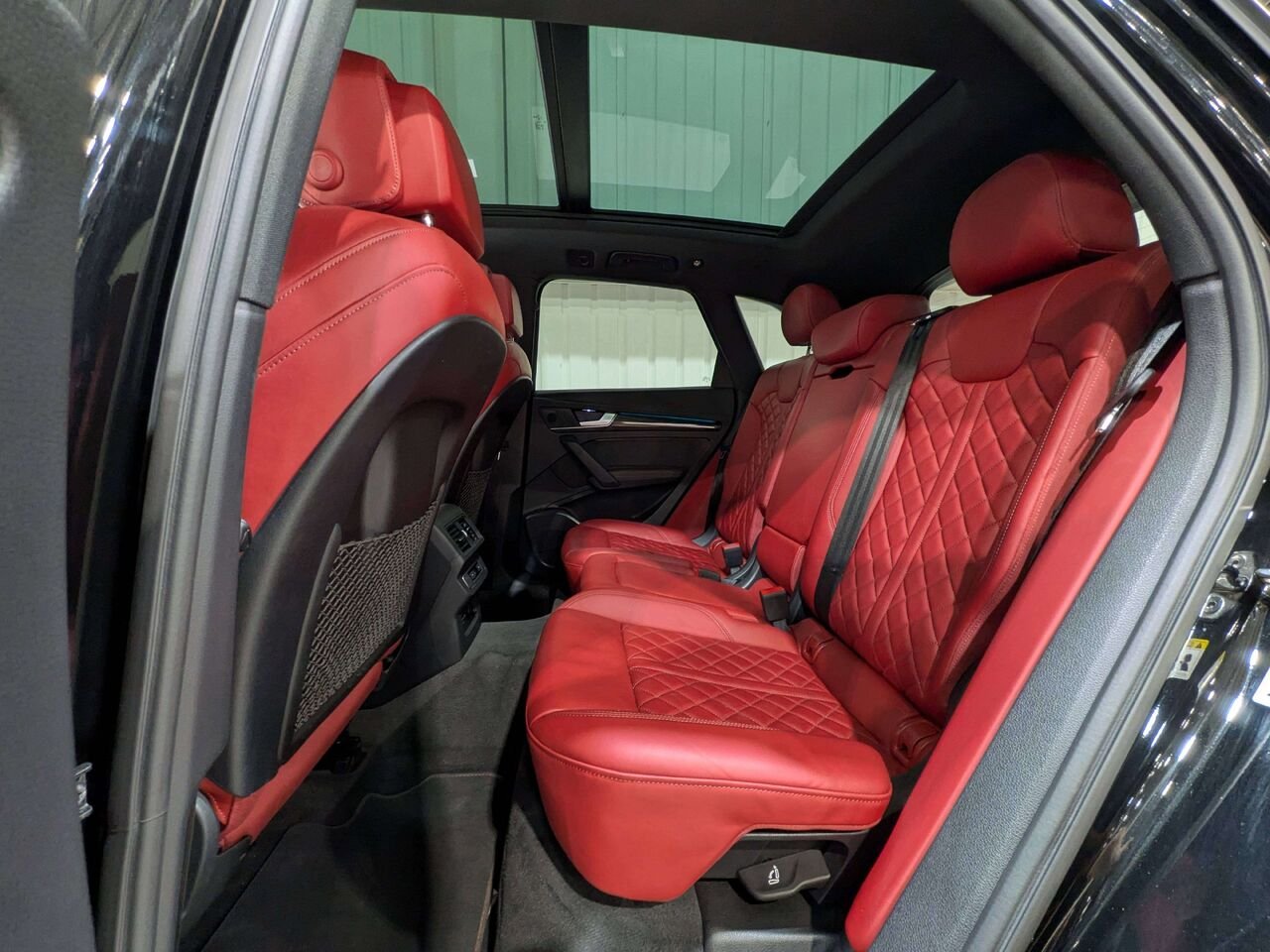2022 Audi SQ5 Progressiv 3.0 TFSI quattro Black Val-David - photo #11