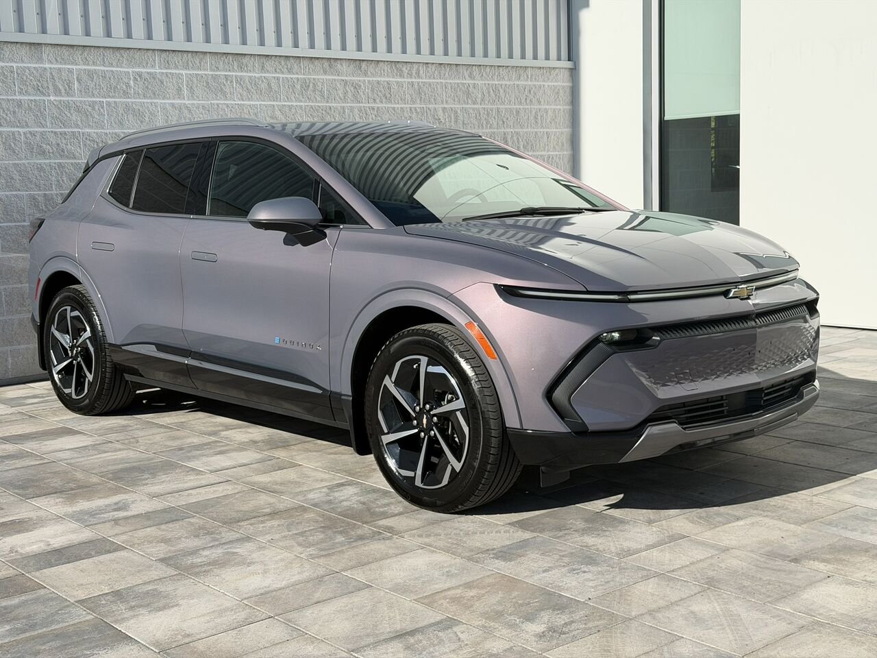 Chevrolet Equinox EV 2LT AWD 2024 Gris Laval - photo #0