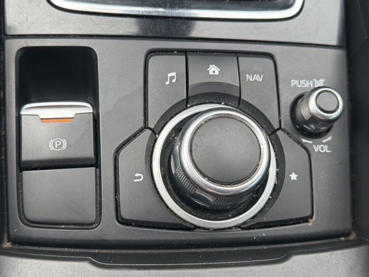 Photo 20 — Mazda Mazda3 2017