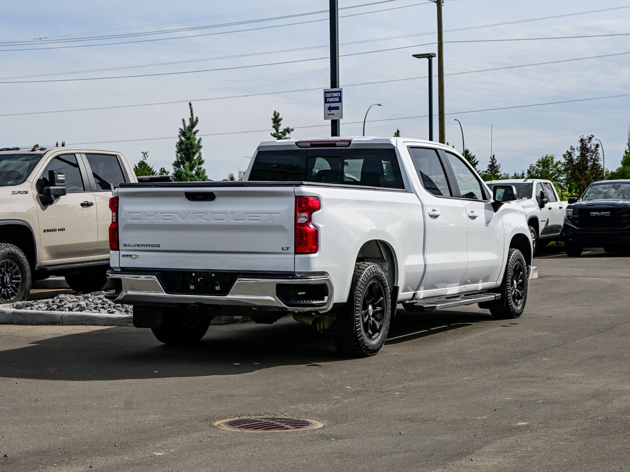2024 Chevrolet Silverado 1500 4WD Crew Cab 147 LT White Sherwood Park - photo #12
