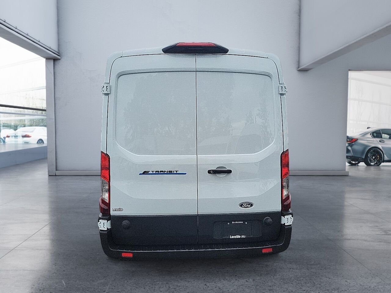 2026 Ford E-Transit Cargo Van Oxford White Saint-Jérôme - photo #4