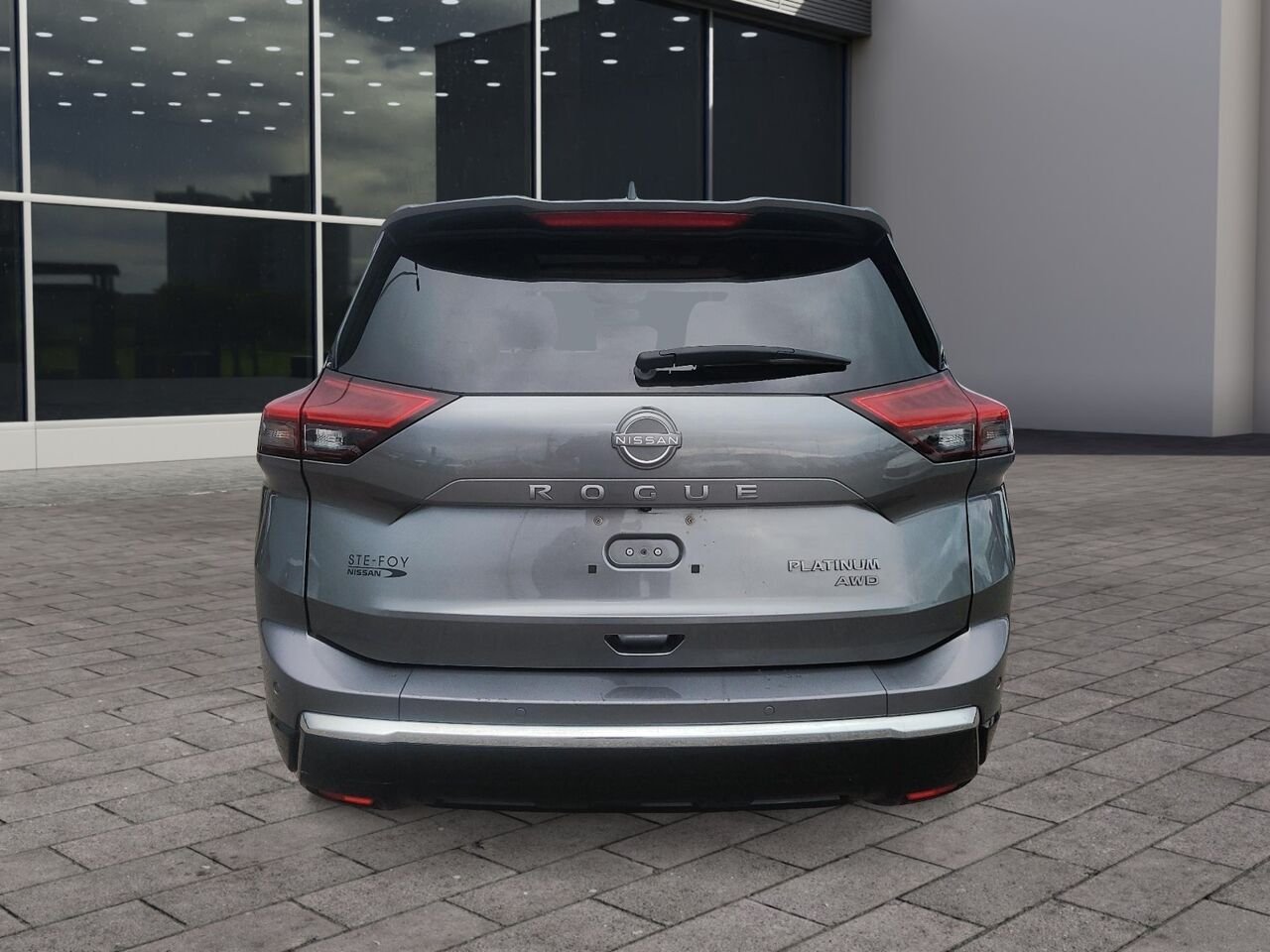 2025 Nissan Rogue PLATINE Grey Québec - photo #5