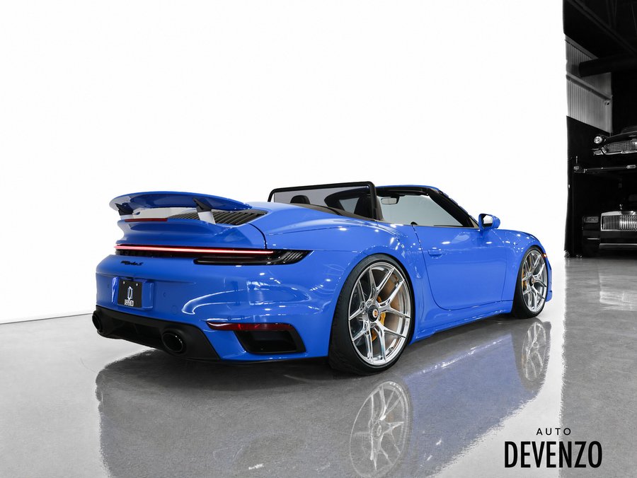 Porsche 911 Turbo S Cabriolet 2023 Bleu