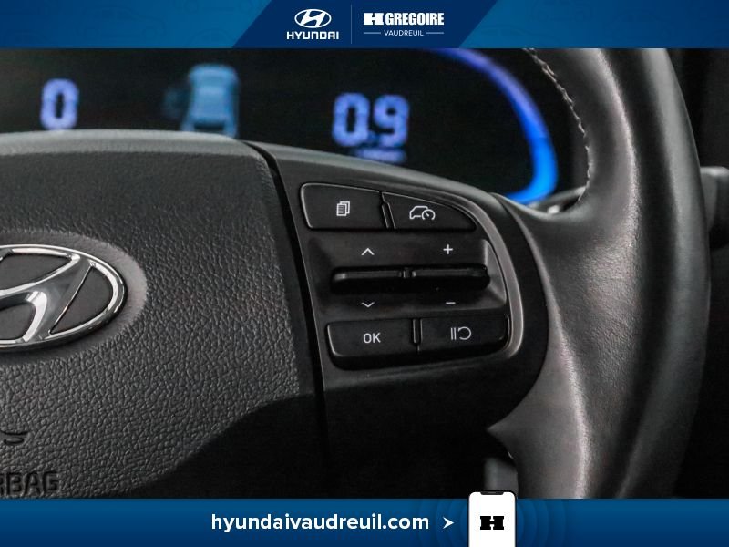 2025 Hyundai Venue Blue Blainville - photo #21