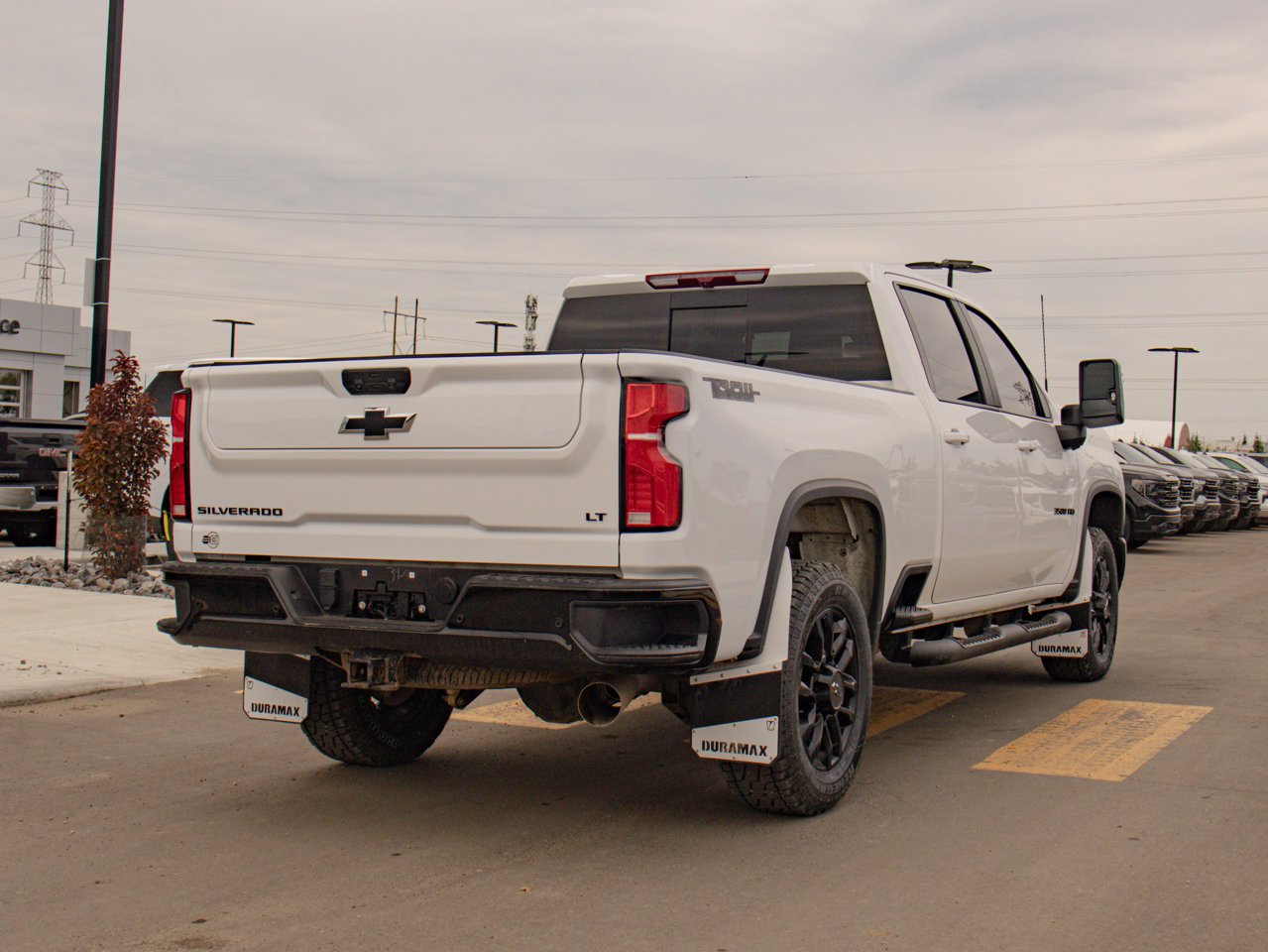 2025 Chevrolet Silverado 3500HD 4WD Crew Cab 159 LT White Sherwood Park - photo #9