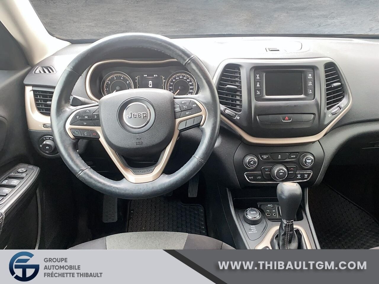 JEEP CHEROKEE L 4 RM, 4 portes, North 2014 Rouge Montmagny - photo #8